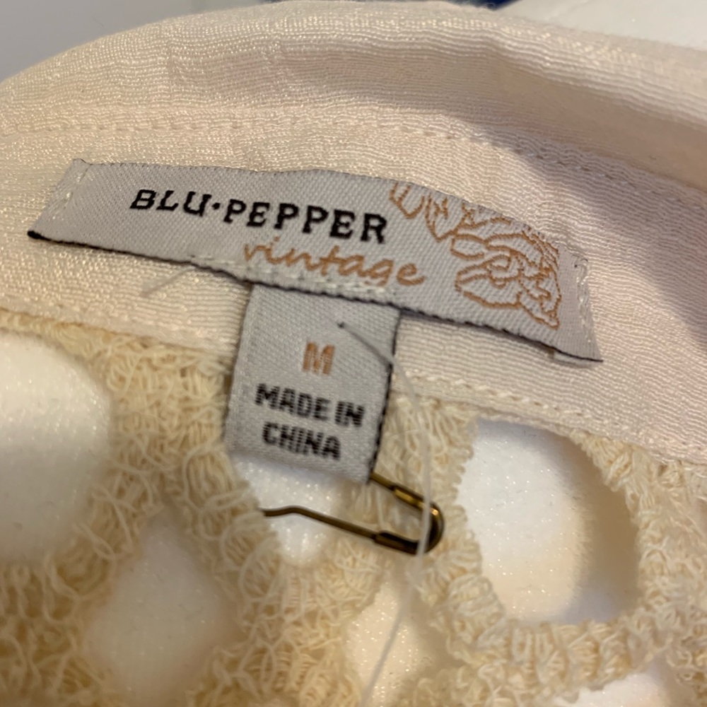 Blouse - Picture 7 of 8